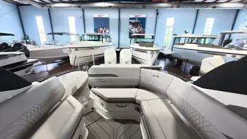 Thumbnail von Sea Ray SLX 280 Außenborder
