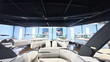 Thumbnail von Sea Ray SLX 280 Außenborder