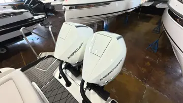 Thumbnail von Sea Ray SLX 280 Außenborder