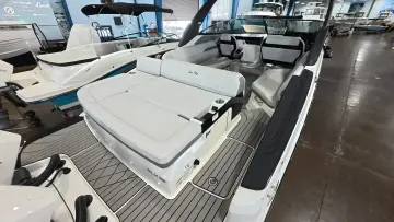 Thumbnail von Sea Ray SLX 280 Außenborder
