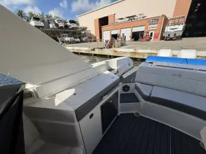 Thumbnail von Sea Ray SLX 350 Außenborder