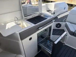 Thumbnail von Sea Ray SLX 350 Außenborder