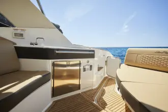 Thumbnail von Sea Ray Sundancer 320