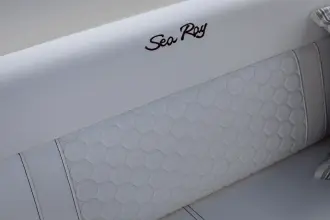 Thumbnail von Sea Ray Sundancer 320