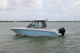 Boston Whaler 240 Vantage