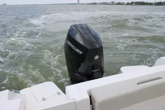Thumbnail von Boston Whaler 240 Vantage