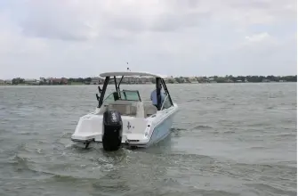 Thumbnail von Boston Whaler 240 Vantage