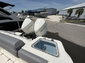 Thumbnail von Boston Whaler 280 Outrage