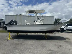 Thumbnail von Boston Whaler 210 Montauk