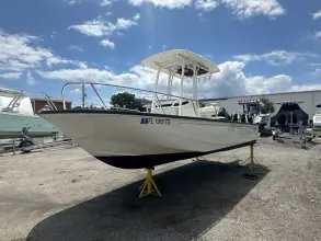 Thumbnail von Boston Whaler 210 Montauk