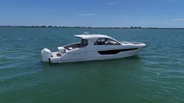 Thumbnail von Cruisers Yachts 50 GLS OB
