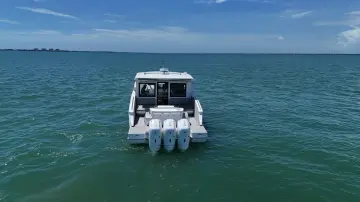 Thumbnail von Cruisers Yachts 50 GLS OB