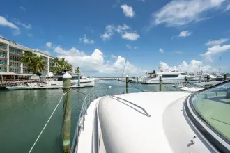 Thumbnail von Sea Ray 480 Motor Yacht Annas Cabana