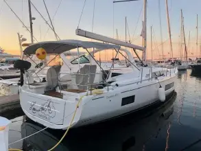 Thumbnail von Beneteau Oceanis 46.1 Love is in the Air