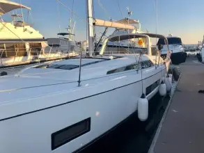 Thumbnail von Beneteau Oceanis 46.1 Love is in the Air