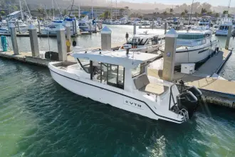 Thumbnail von Cruisers Yachts 38 VTR EC
