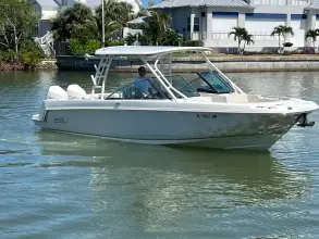 Thumbnail von Boston Whaler 270 Vantage