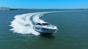 Thumbnail von Cruisers Yachts 50 Cantius