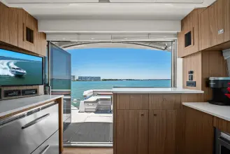 Thumbnail von Cruisers Yachts 50 Cantius