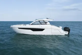 Thumbnail von Cruisers Yachts 50 GLS OB