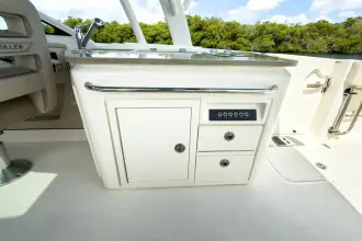 Thumbnail von Boston Whaler 320 Vantage