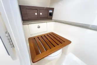 Thumbnail von Boston Whaler 320 Vantage