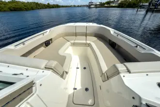 Thumbnail von Boston Whaler 320 Vantage