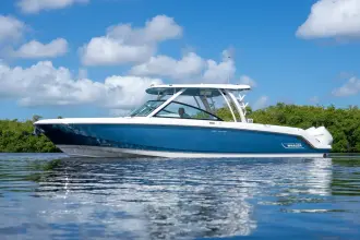 Thumbnail von Boston Whaler 320 Vantage