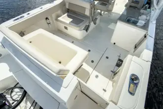 Thumbnail von Boston Whaler 320 Vantage