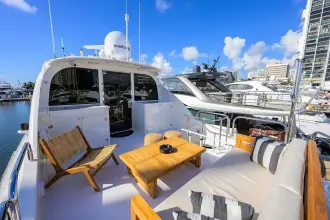 Thumbnail von Lazzara Yachts 68
