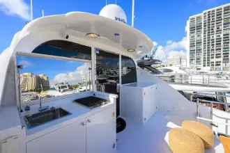 Thumbnail von Lazzara Yachts 68