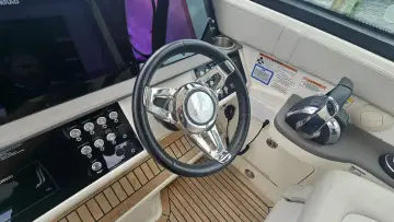 Thumbnail von Sea Ray 320 Sundancer Außenborder