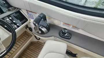 Thumbnail von Sea Ray 320 Sundancer Außenborder
