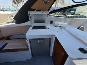 Thumbnail von Cruisers Yachts 38 GLS Güney