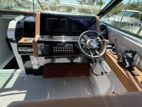 Thumbnail von Cruisers Yachts 38 GLS Güney