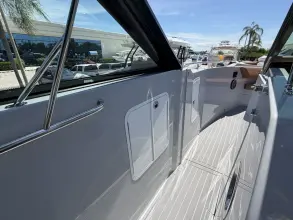 Thumbnail von Cruisers Yachts 38 GLS Güney