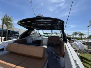 Thumbnail von Cruisers Yachts 38 GLS Güney