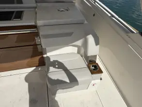 Thumbnail von Tiara Yachts 38 LS