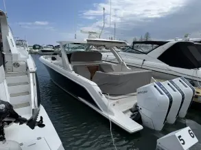 Thumbnail von Tiara Yachts 38 LS