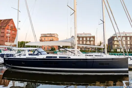 Hanse 70