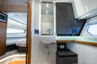 Thumbnail von Tiara Yachts 43LE