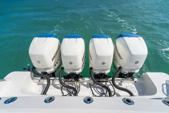 Thumbnail von Boston Whaler 420 Outrage