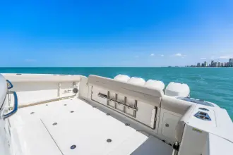 Thumbnail von Boston Whaler 420 Outrage