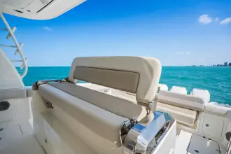 Thumbnail von Boston Whaler 420 Outrage