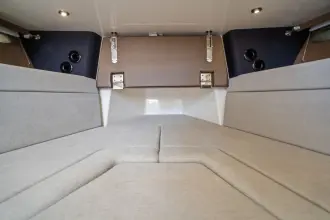 Thumbnail von Boston Whaler 420 Outrage