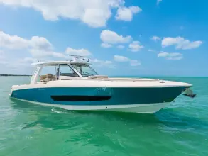 Thumbnail von Boston Whaler 420 Outrage