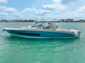 Thumbnail von Boston Whaler 420 Outrage
