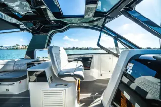 Thumbnail von Sea Ray 370 DA-OB