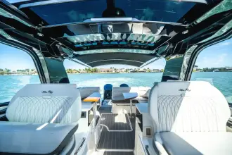 Thumbnail von Sea Ray 370 DA-OB
