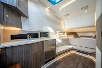 Thumbnail von Sea Ray 370 DA-OB